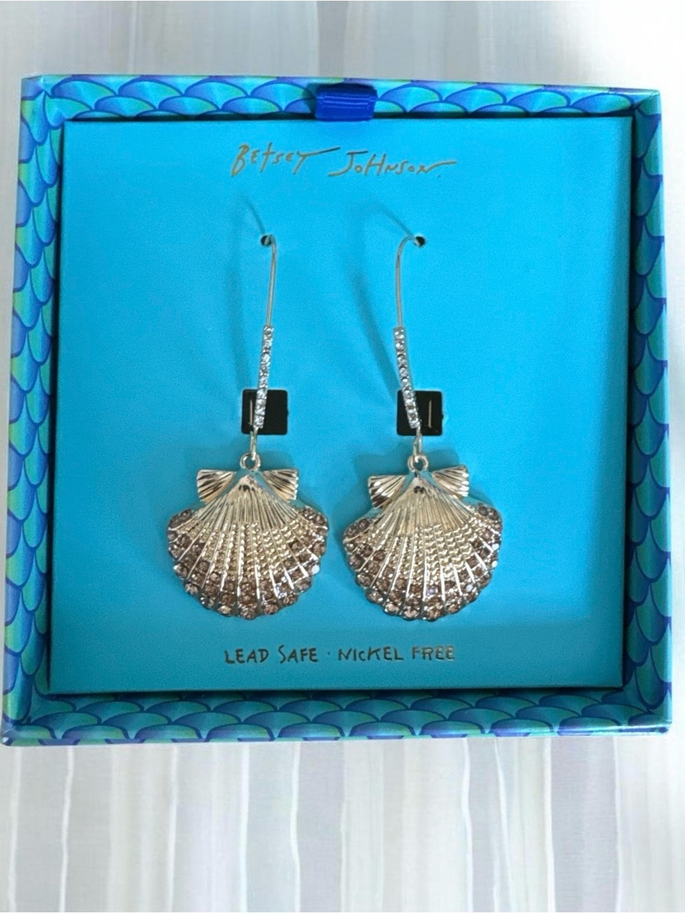 Betsey Johnson Gold Shell & Bow Drop Earrings